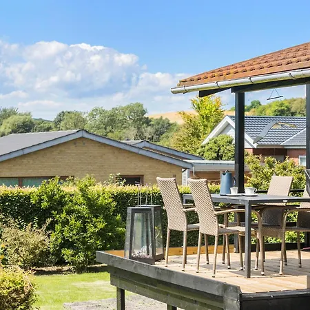 2 Bedroom Gorgeous In